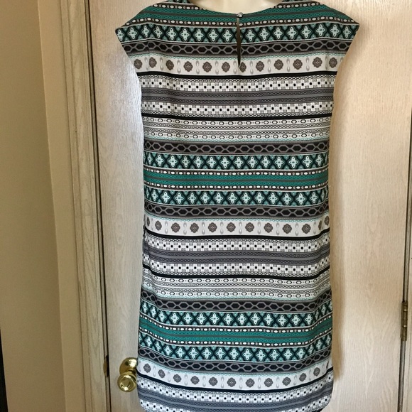 ❌DONATED❌Merona dress *no belt - S/P Aztec print - Picture 6 of 8